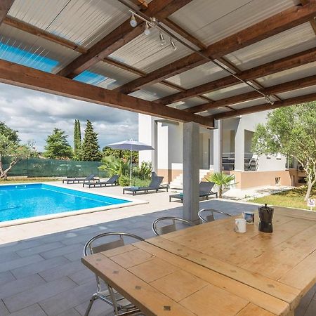 Apart Residence Leko Porec Bagian luar foto