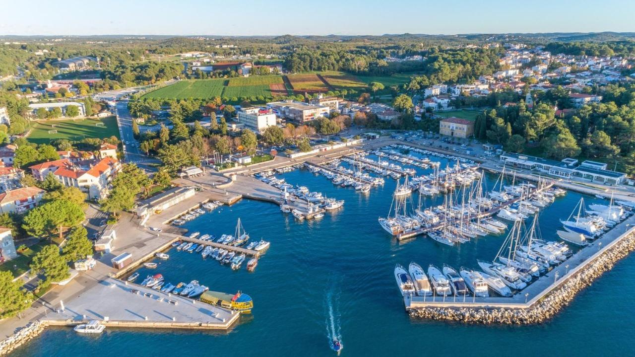 Apart Residence Leko Porec Bagian luar foto
