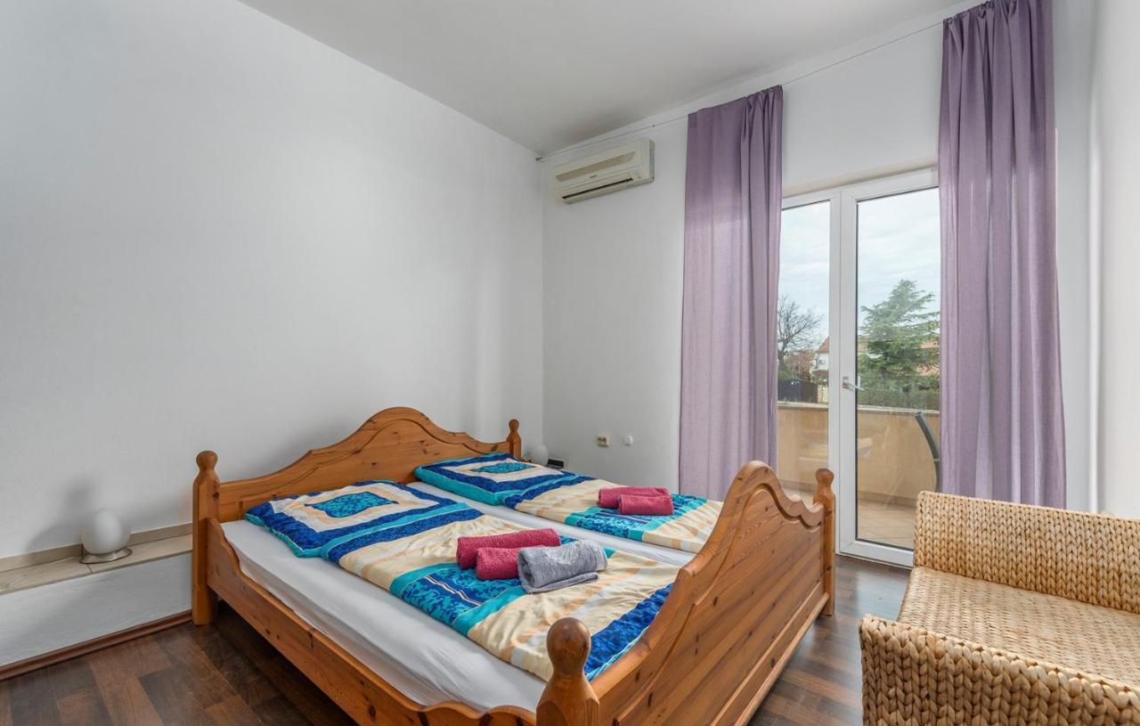 Apart Residence Leko Porec Bagian luar foto