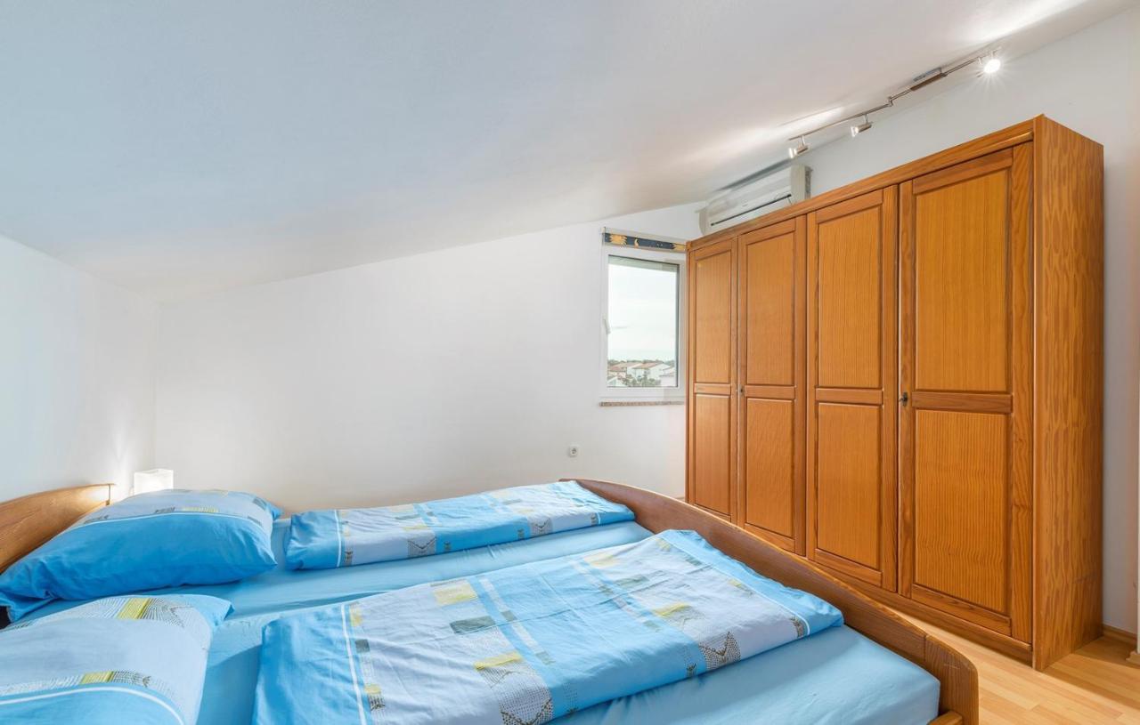 Apart Residence Leko Porec Bagian luar foto